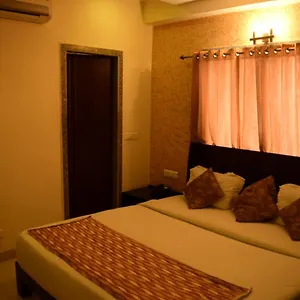 ** Hotel The Archi Indien
