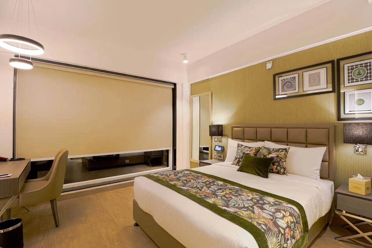 Air By Ahuja Residences Gurgaon 4*,  Índia