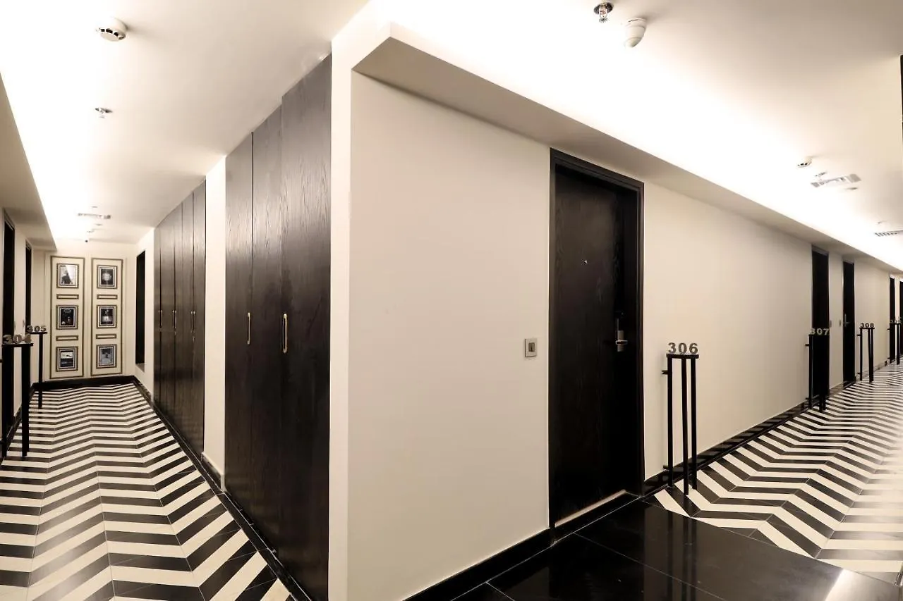 Air By Ahuja Residences Gurgaon 4*,  Índia