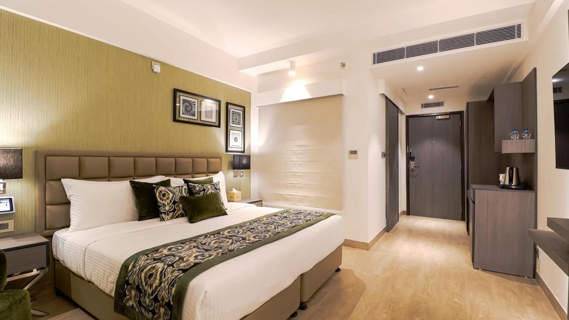Hotel Air By Ahuja Residences Gurgaon